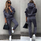 Women's Jogging Set | Breathable Fabric, Comfortable Fit, Ideal for Winter 4